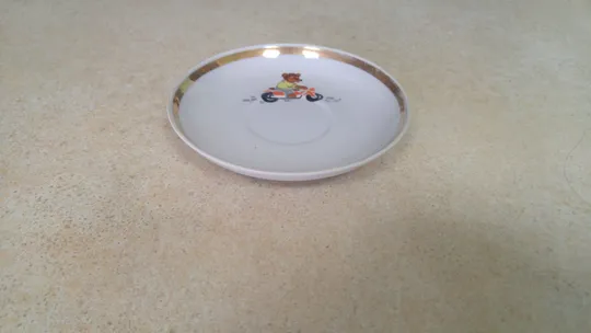 Блюдце дитяче Ведмедик на мотоциклі стара радянська порцеляна Дульово Вживане Продаж