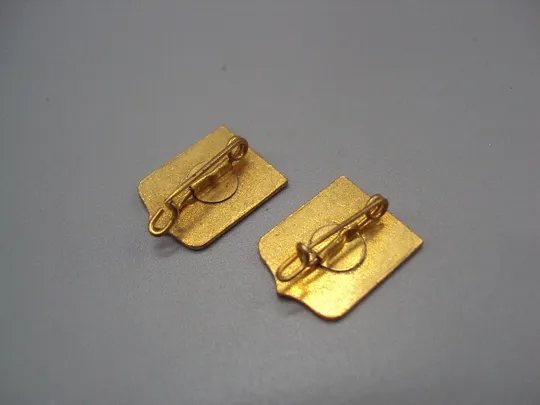 Знак фрачник герб Pyrenees горы Пиренеи Піренеї лот 2 шт №16595 Продаж