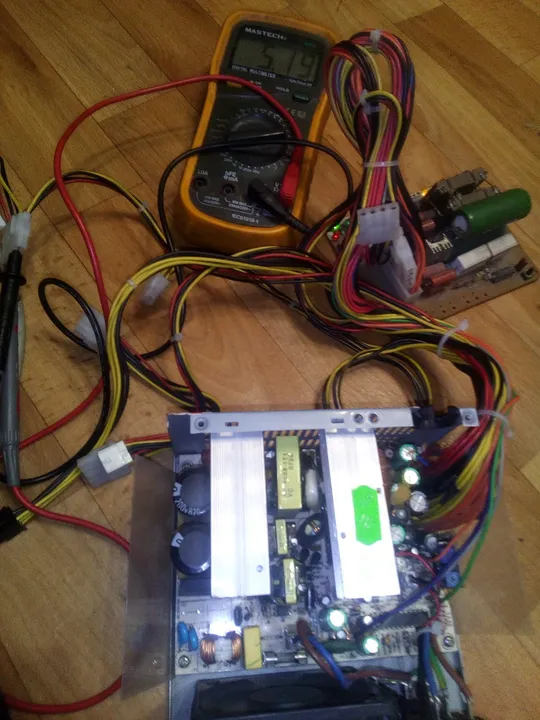 КОМПЬЮТЕРНИЙ БЛОК ЖИВЛЕННЯ AP-400X З аукціону