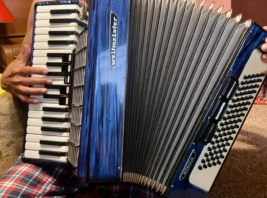 Акордеон Weltmeister Stella 1967 рік, 80 басів, Німеччина Де купити
