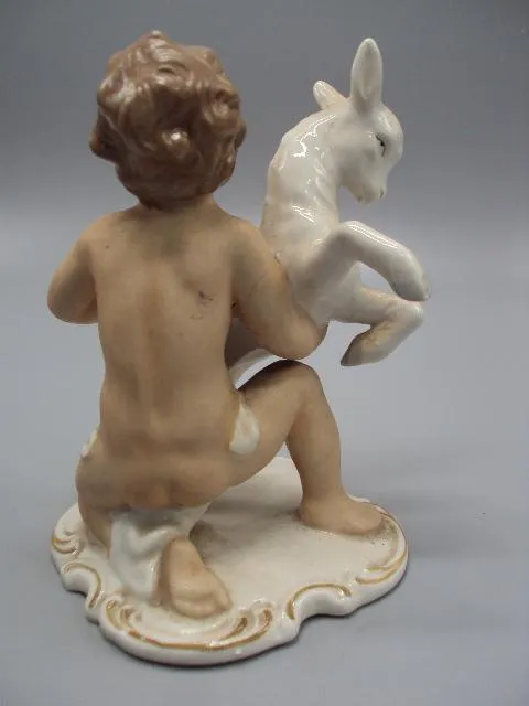 Фигура фарфор Германия путти ребенок и козлик мальчик с козленком высота 14 см №14345 Недорого