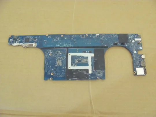 Купити номер0917-1 материнська плата Mainboard,Материнка,Основна плата,Системна плата,Плата системи,Laptop motherboard,мамка,ноутбучна плата AAM00 LA-C361P  i7-6700HQ SR2FQ для  Dell Precision 5510, XPS 15 9550  оригінал