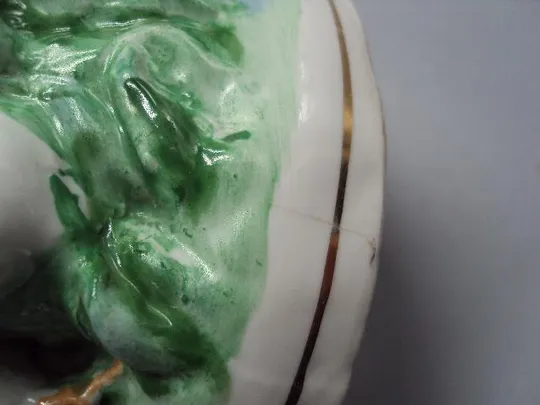 Фигура фарфор статуэтка Дулево девочка кормит кур кормящая курей птиц высота 18 см №14288 Характеристики