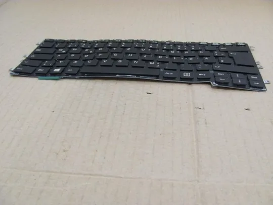 №223-22 клавіатура робоча CP568940-01 для Fujitsu U772 оригінал З аукціону
