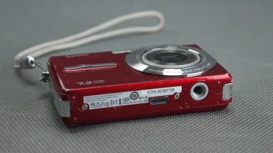 Цифровой фотоаппарат 7.2Mpix Kodak EasyShare MD763 + x3.0 Optical Aspheric lens Вживане Продаж