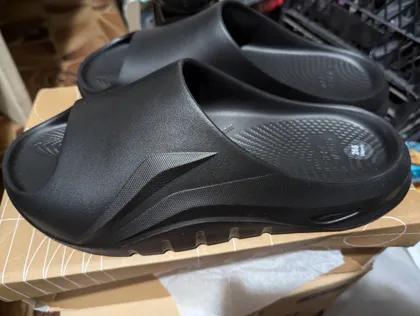 фото, Li-Ning E-Sports Clap тапки US9 EU42 1/3 265mm 280mm для душу, басейну