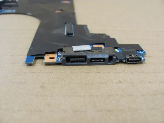 729-7 материнська плата SR3L9 i5-8350U 01YR250 448.0CW18.0011 для Lenovo ThinkPad T580 P52S оригінал Де купити