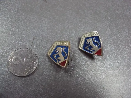 знак герб львов щит лот 2 шт №1364 Ціна