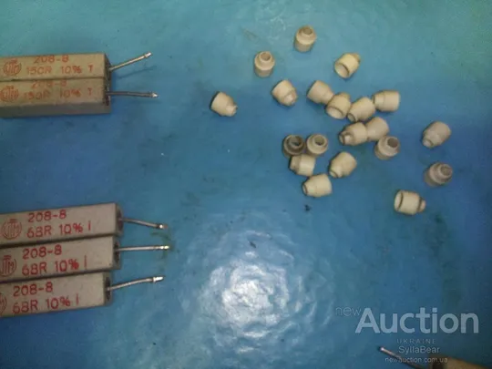 Резистори керамічні 68R, 330R,12R, 150R лот 1шт Недорого