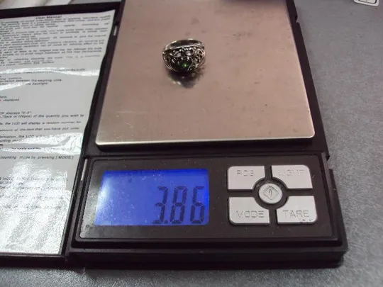 Кольцо женское ажурное с зеленым камушком серебро 925 проба украина вес 3,86 г размер 17 №11117 Інтернет-аукціон