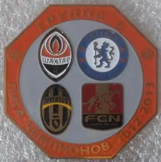 Футбол значок - ФК Шахтер Донецк  группа Е  ЛЧ 2012-13 Ціна