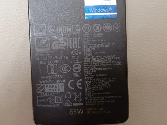 0615C  адаптер живлення MICROSOFT 1706 15V Де купити