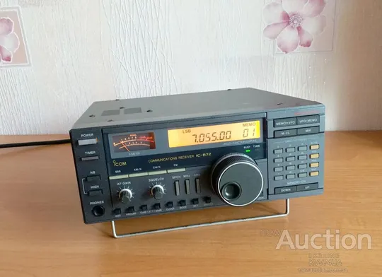 Купити КВ приемник Icom IC-R72