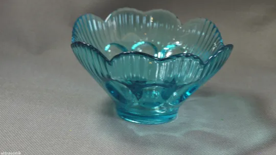 Цукерниця ваза стара бірюзове кольорове радянське скло Вживане Недорого