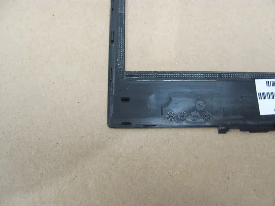 номер0606-1 рамка матриці matrix frame Окантовка дисплея Рамка екрана Корпус рамка матриці 6070B1210102 L15506-001  для HP EliteBook 840 745 G5  оригінал Інтернет-аукціон