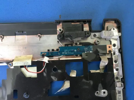 №123-22 Кришка панель палмрест та тачпад AP0IS0004101 для Lenovo G560E G560 оригінал З аукціону