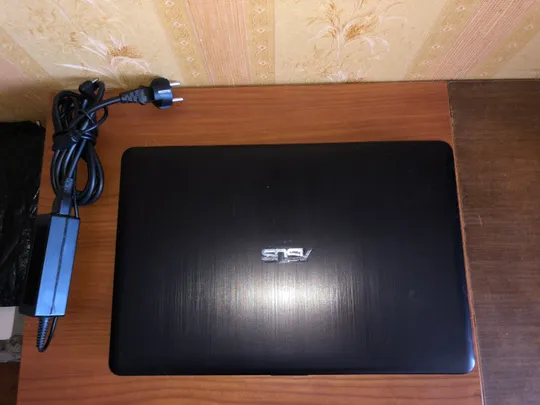 Ноутбук Asus X541 N3710/4gb DDR4/HDD 500GB/Intel HD+GF810M 4 години Ціна