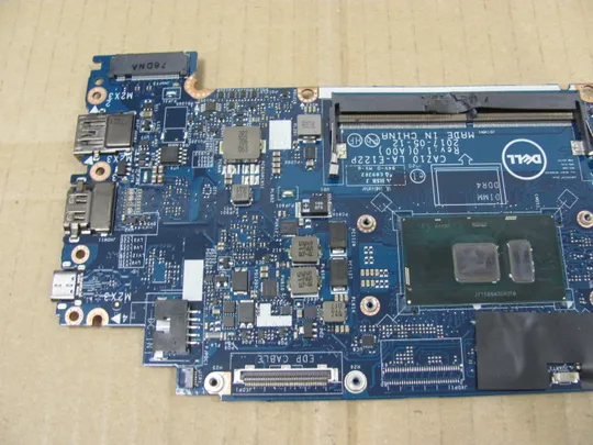 696-8 материнська плата DAZ10 LA-E122P SR2F0 i5-6300U  для Dell Latitude E7290 7390  оригінал З аукціону
