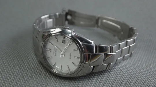 Купити CITIZEN Eco-Drive 100м.цельнолитая нержавейка белый циферблат model: F810-S005345 HST