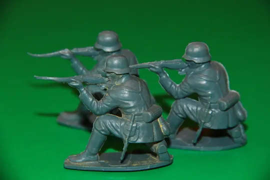 Купити НІМЕЦЬ НІМЕЦЬКИЙ ПІХОТИНЕЦЬ З КАРАБІНОМ солдаты Airfix Revell 54мм ДРУГА СВІТОВА війна