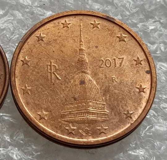 (2111) 1 євроцент 2017 та 2 євроценти 2017 Італія - 2 монети одним лотом (1 евроцент 2017, 2 евроцента 2017 Италия) З аукціону
