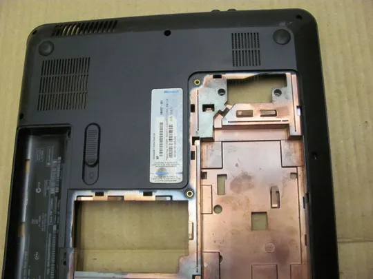 400-1 Кришка дно піддон корпуса 641967-001 EAR15004010 для HP Pavilion G6-1000 оригінал Де купити