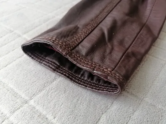 Жіноча шкіряна куртка. Італія (колір коричневий) розмір 44 в Україні