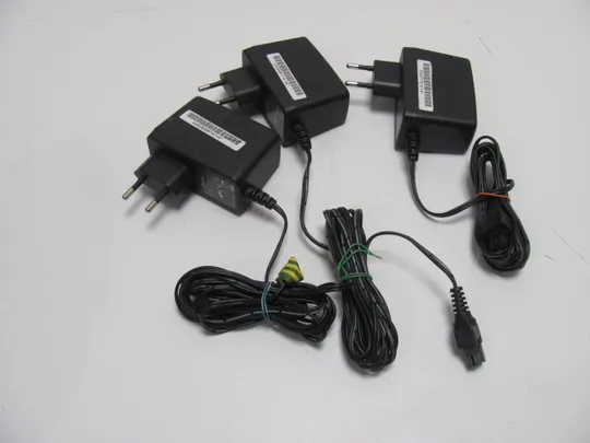 4541 адаптер живлення FOXLINK FA-1501200ST 15V 1.2A 3 шт НІМЕЧЧИНА Ціна