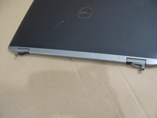 372-31 кришка матриці з петлями і шлейфом  06XGM9 для DELL LATITUDE E6520  оригінал Продаж