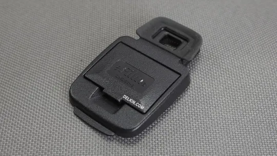 защита экрана Nikon D50 DSLR камеры Delkin Devices LCD COVER SNAP-ON NIKON D50 (DND50-S) З аукціону