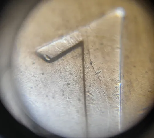 Купити (7974) 1 рубль 1992 РФ, М, викрошки та розколи на реверсі та аверсі