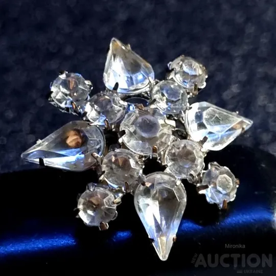 Купити Брошка