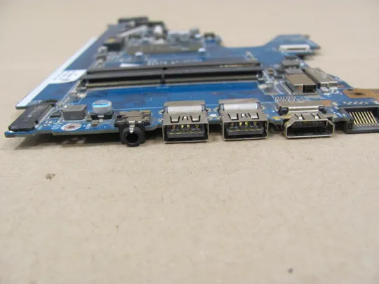 657-24 материнська плата РОБОЧА  EPK50 LA-G07DP  L49974-601 SR3TK i3-7020U  для HP 15-DA  оригінал З аукціону