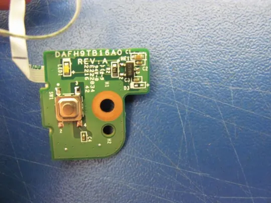 номер0018-10 плата кнопки живлення 3LFH9PB0000 для FUJITSU LIFEBOOK A555 A557 A359 Плата кнопки включеня Кнопкова плата Кнопковий модуль Плата управління кнопками, Плата кнопки живлення Laptop Power button board оригінал Недорого