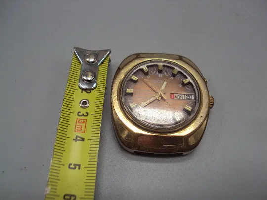 Купити Наручные часы Секунда 26 камней календарь ссср Seconda automatic позолота Аu10 не на ходу №15904