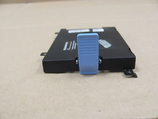 номер0635-18 комплектуюче корзина шахта AM1DJ000900 0KN40P для Dell Precision 7710 M7710 7720 оригінал Де купити