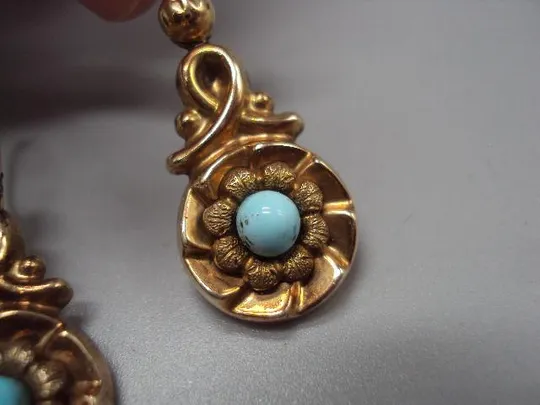 Серьги цветы бирюза цветочки пустотелые золото клеймо ИП 56 проба длина 3,9 см, вес 5,35 г №11688 З аукціону