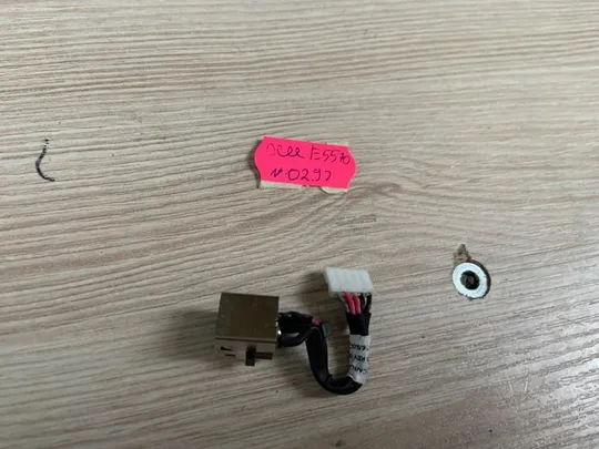 N0292 Dell E5570 Розйом живлення +шлейф Ціна