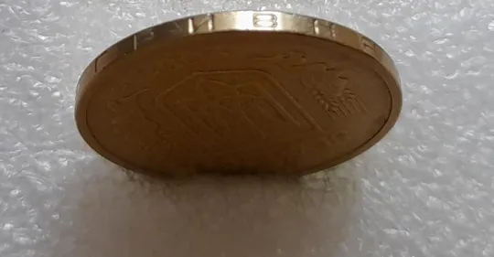 (3909) 1 гривня 2001 1АД1 брак "око змії" на гурті, викрошка (1 гривна 2001) Недорого