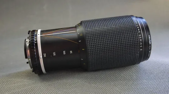 Об&#039;єктив Nikon Ai-s 70-210mm f/4.0 MC Series E Ф62mm формат кадра 24x36mm Вживане Інтернет-аукціон