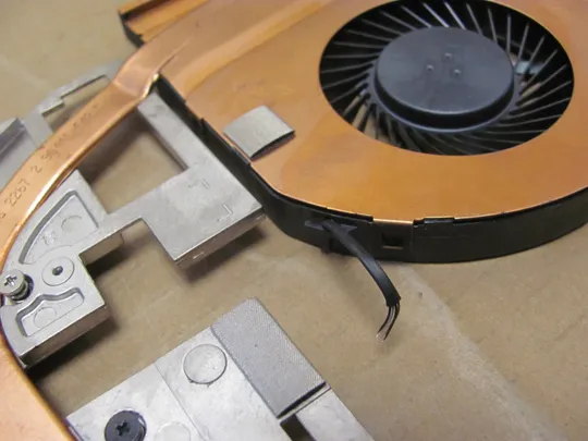 номер0995-3 система охолодження Кулер Охолоджувальний блок Охолоджувальна система cooling system AT26K001ZAL 034R4F  для  Dell Precision 17 7730 M7730 оригінал Продаж