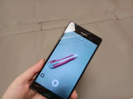 0076 мобільний телефон SONY XPERIA в Україні