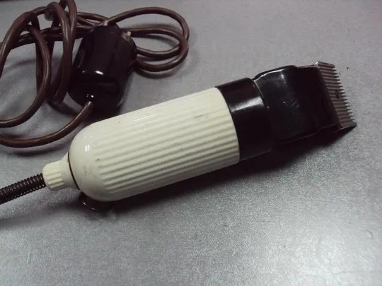 Микромашина ЗММ Московский завод электрическая машинка для стрижки рабочая №11516 Інтернет-аукціон