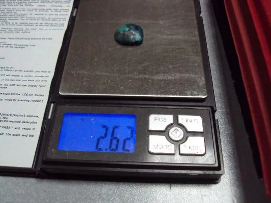 Камень хризоколл зеленый для ювелирных изделий вес 2,62 г размер 6 х 20 х 19 мм №13275 Недорого