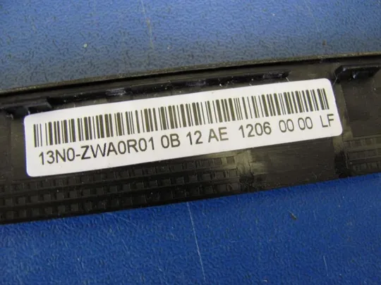 Купити №55-4 рамка матриці 13N0-ZWA0R01 для TOSHIBA SATELLITE L850 L850-1LW оригінал