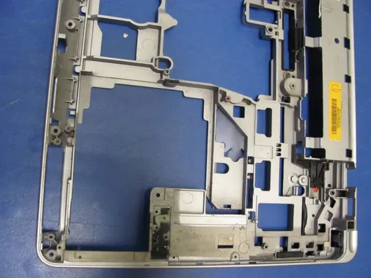 №329-9 Кришка (дно, корито, піддон) корпуса 0XCKCW AM0VI000601 для DELL LATITUDE E6540 оригінал З аукціону