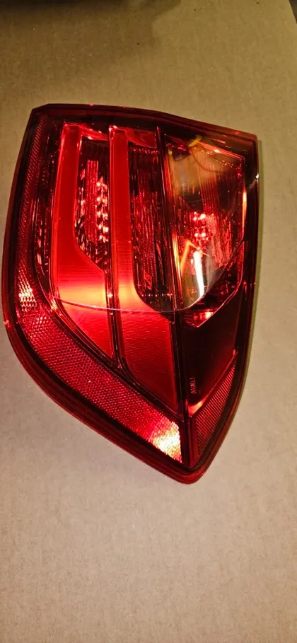 фото, Задні стопи BMW F30