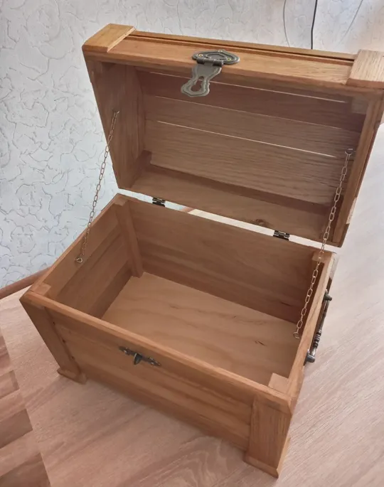Купити Скриня з масиву дууба