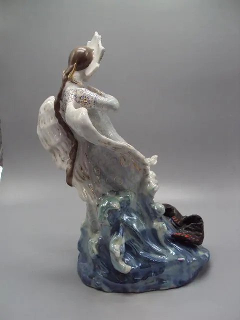 Купити Фигура фарфор статуэтка Киев Царевна-Лебедь и коршун Сказка о царе Салтане высота 29,5 см №14559