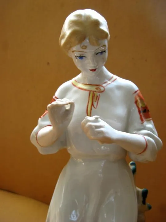 Купити ГАДАНИЕ НА РОМАШКЕ - ДЕВУШКА = ПОЛОННЕ - ПОЛОННОЕ = СРСР